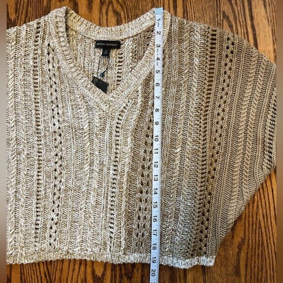 Banana Republic Organic Cotton Loose Knit Cropped Sweater in Small - Picture 7 of 7